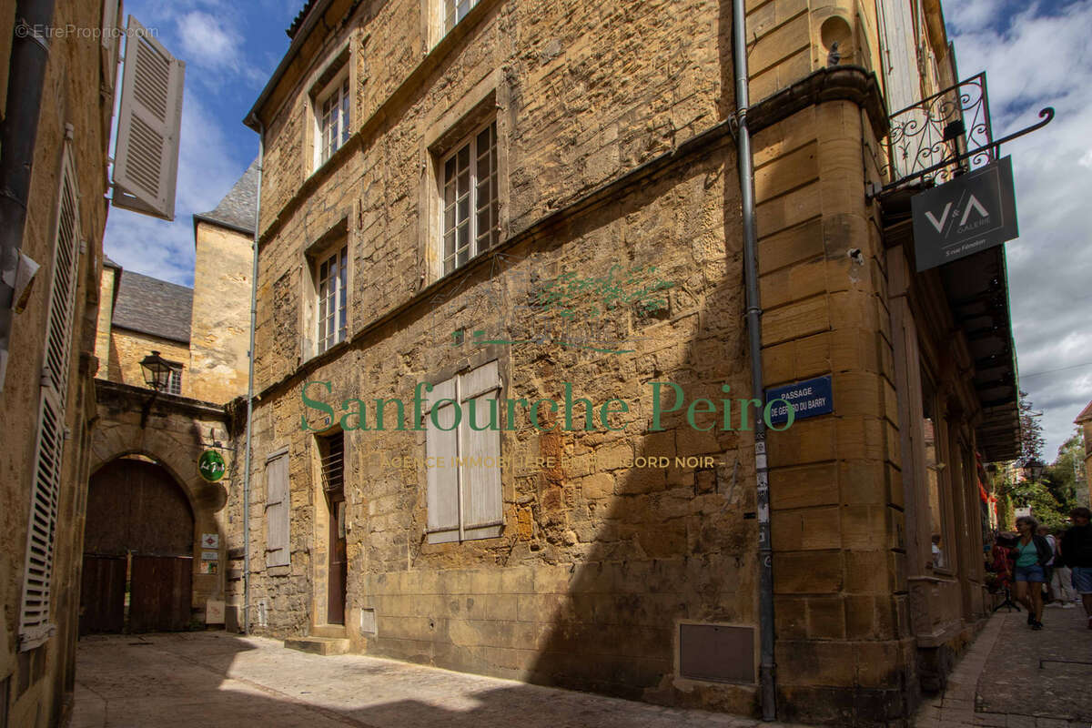 Appartement à SARLAT-LA-CANEDA