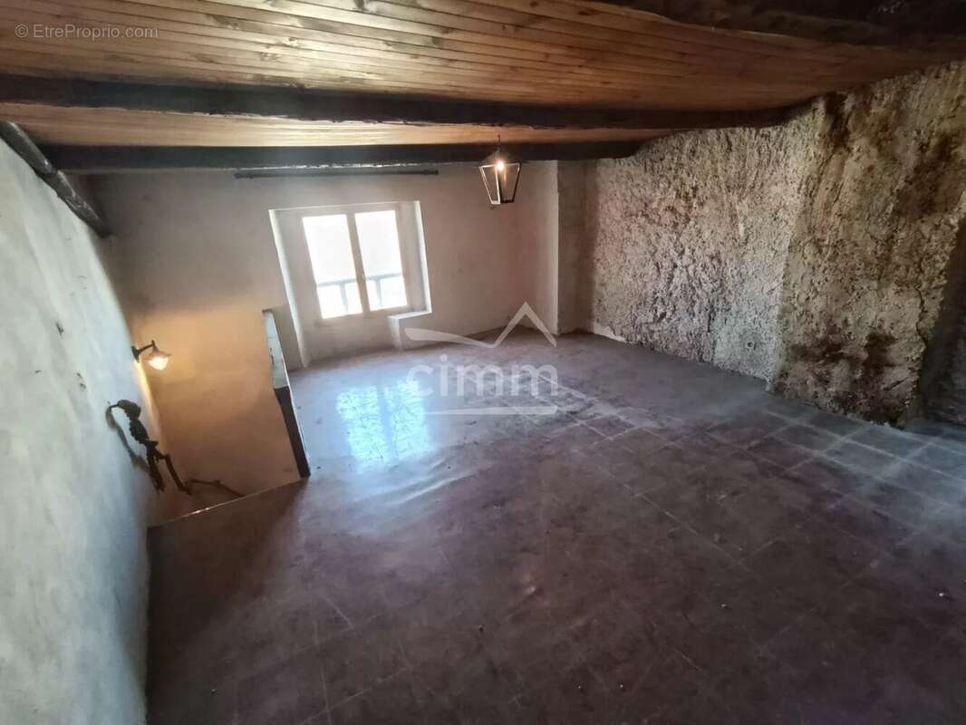 Maison à BARRET-SUR-MEOUGE