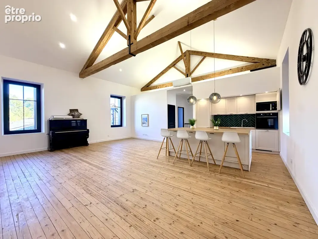 Élégante maison de ville entièrement rénovée - photo 6