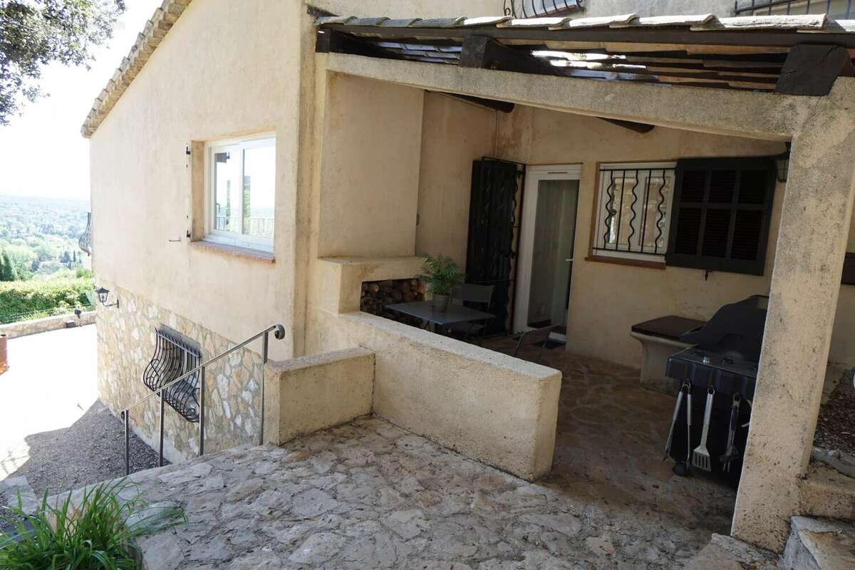 Maison à SPERACEDES