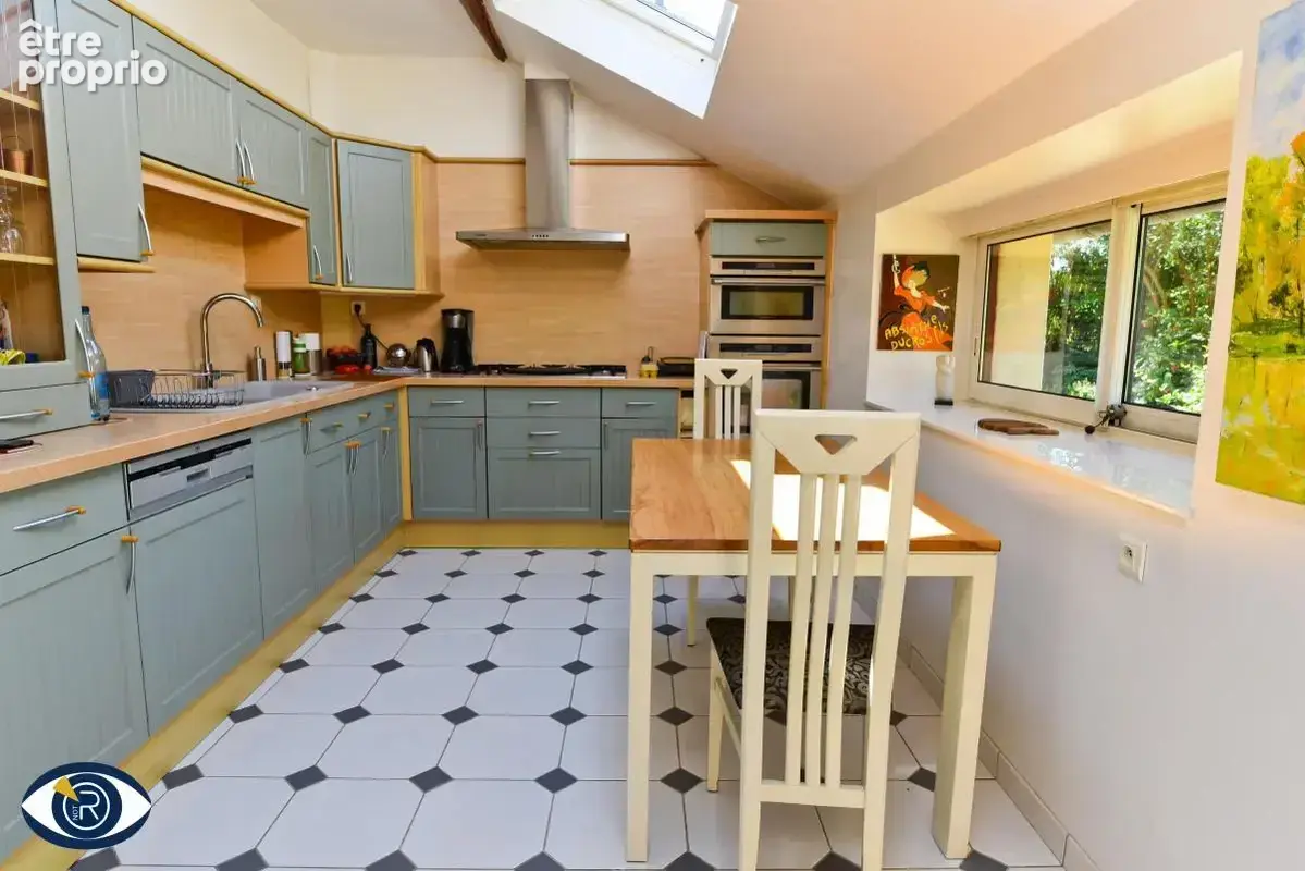 Maison 150 m² à Montigne-Le-Brillant  - photo 7