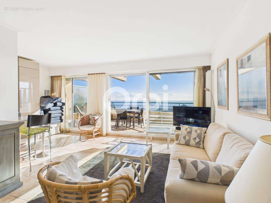 Appartement à MANDELIEU-LA-NAPOULE