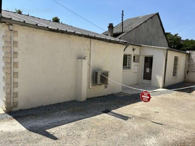 Commerce 50 m² à Bourges  - photo 5