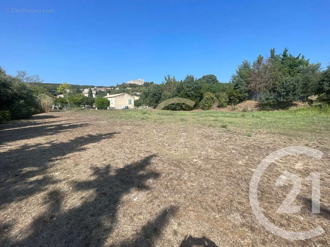 Terrain à LEDENON