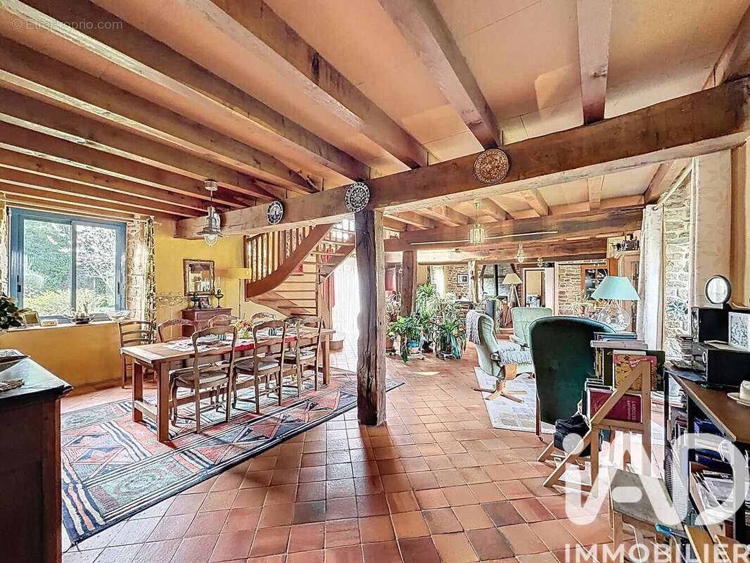 Photo 2 - Maison à BAINS-SUR-OUST