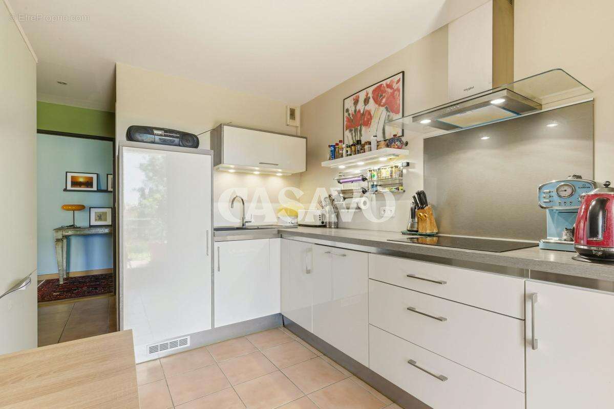Vente Appartement 3 pièces de 95m² - 13540 Aix-en-Provence - photo 12