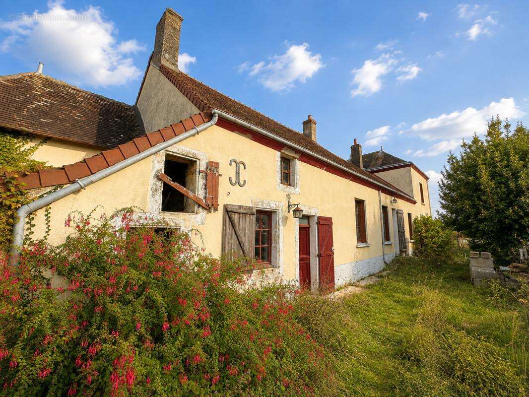 Maison à rafraichir sur grand terrain entre Saint Cosme en Vairais et Bellême - photo 2