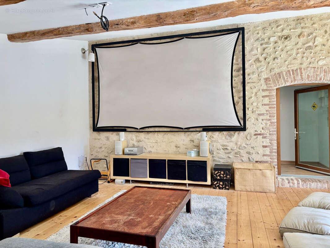 Maison à BONLIEU-SUR-ROUBION