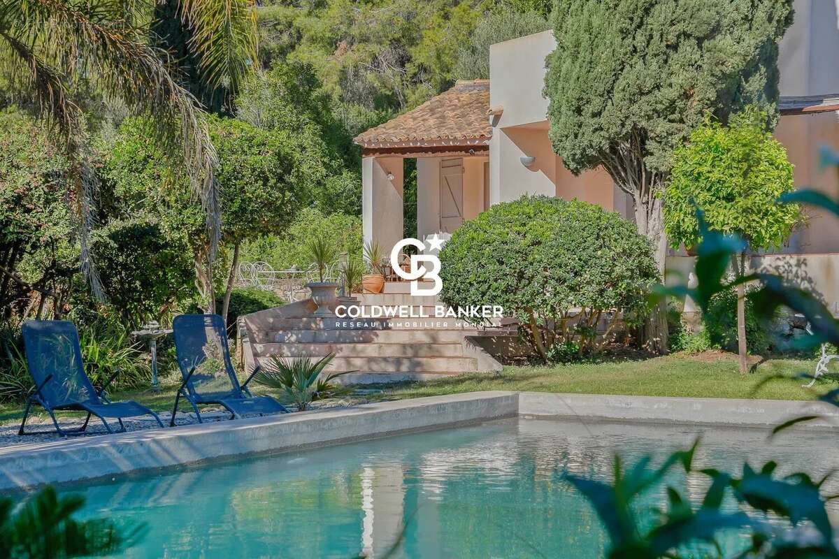 Maison à CARQUEIRANNE