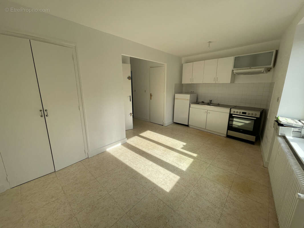 Appartement à ROCHEFORT-MONTAGNE