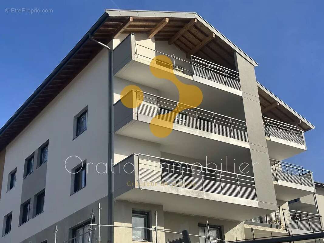 Appartement à VILLY-LE-PELLOUX