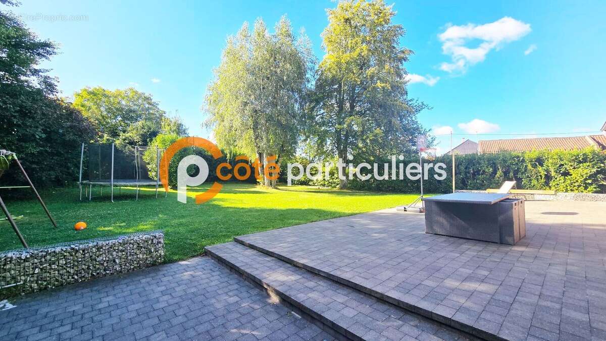 Maison à BOURGHELLES