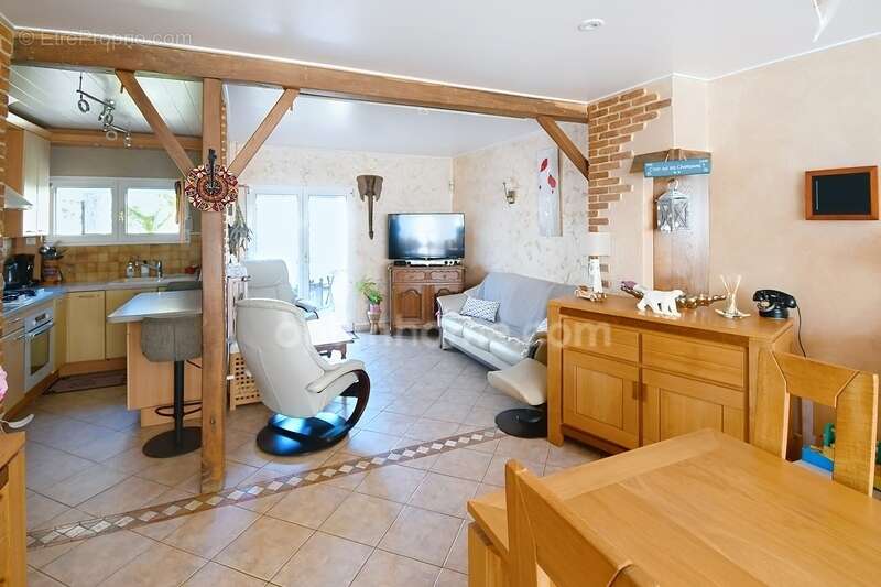 Maison mexy 94m2, 3 chambres, 2 salles de bain, dressing ou bureau, garage, jardin - photo 4