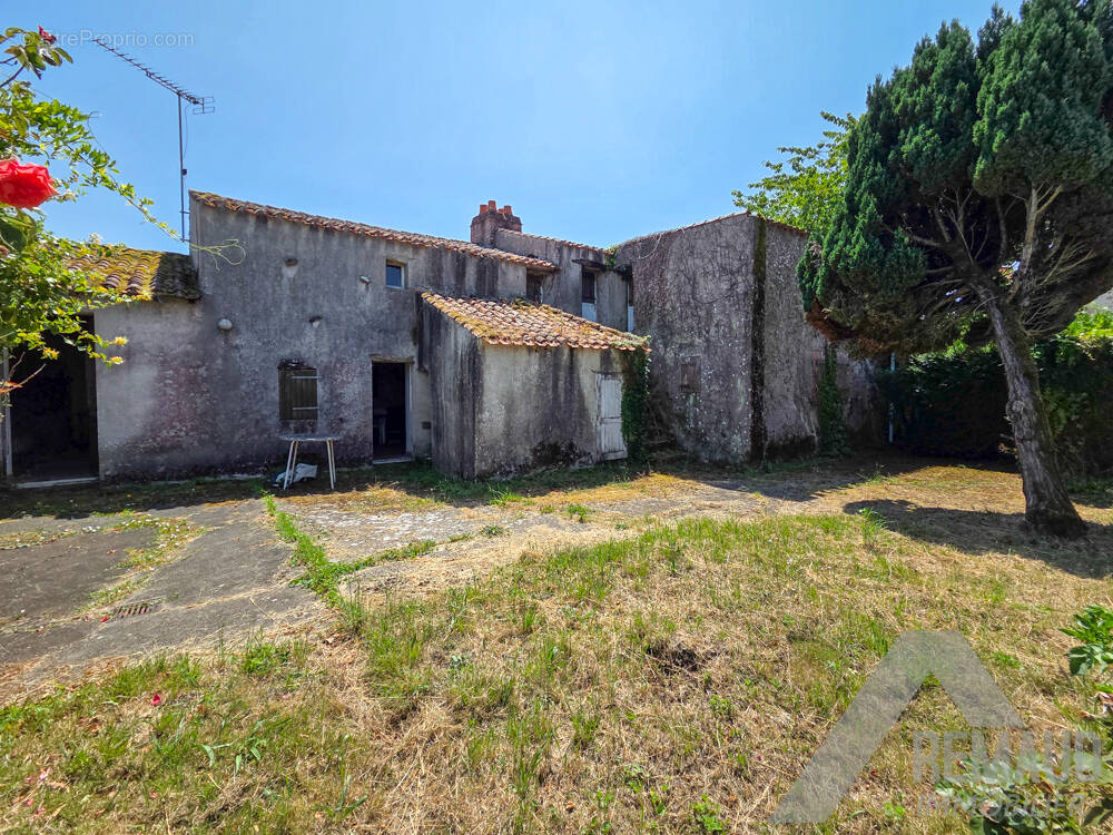 Maison à AIZENAY