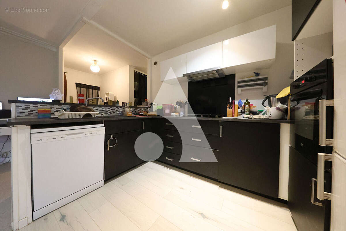 Appartement à CORBEIL-ESSONNES