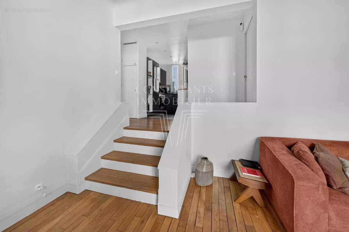 Appartement à PARIS-15E