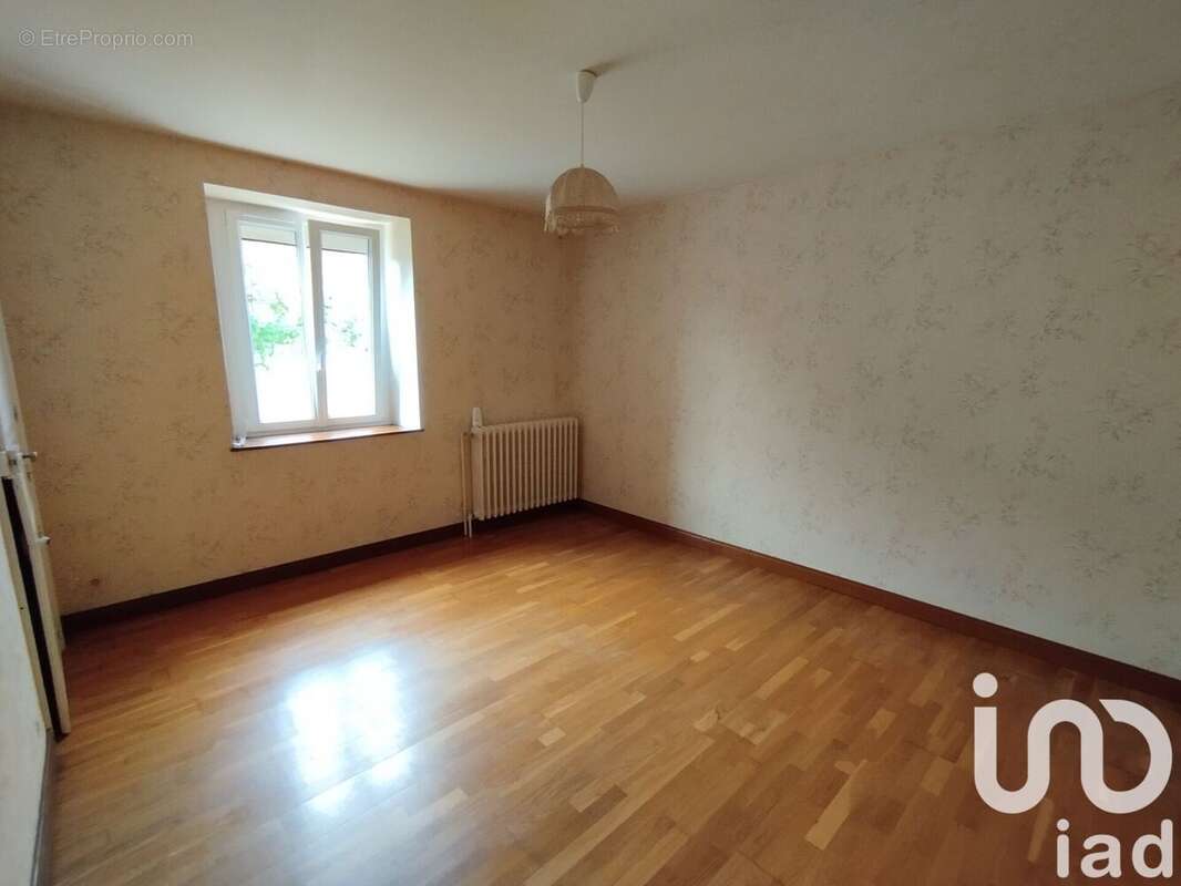 Photo 7 - Maison à COULOMMIERS-LA-TOUR