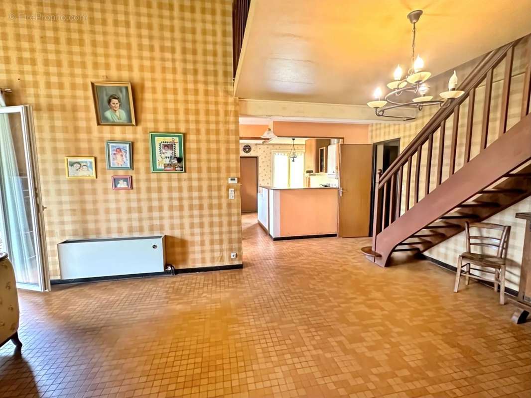 Maison à CASTELMAUROU