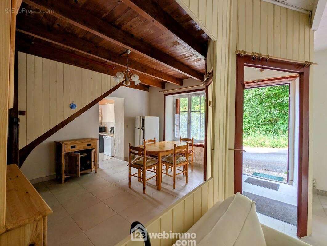 Maison 65 m² à Loguivy-Plougras  - photo 6