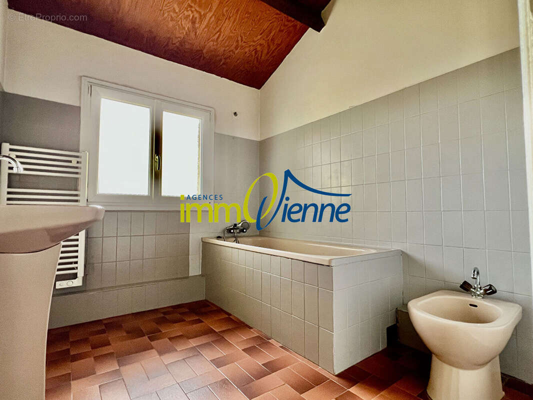 Maison à VALDIVIENNE