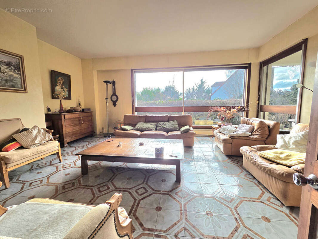 Maison à BONNEUIL-SUR-MARNE