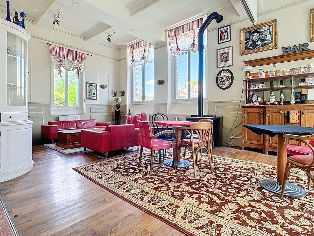 Maison à MONTMIRAIL