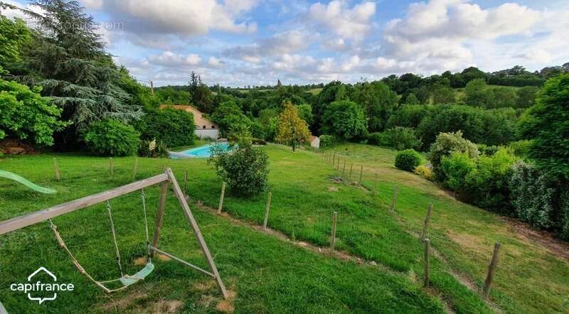 Maison à MONTOURNAIS