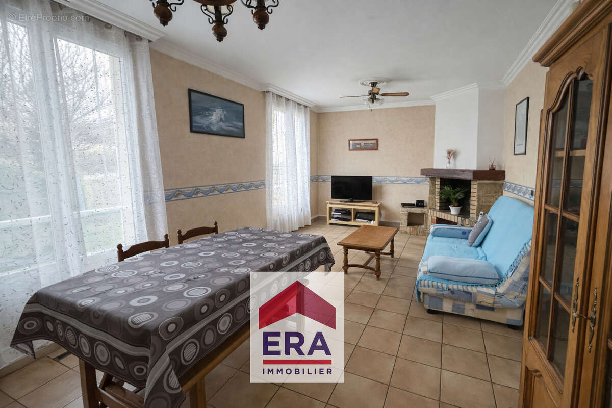 Maison à SARTROUVILLE