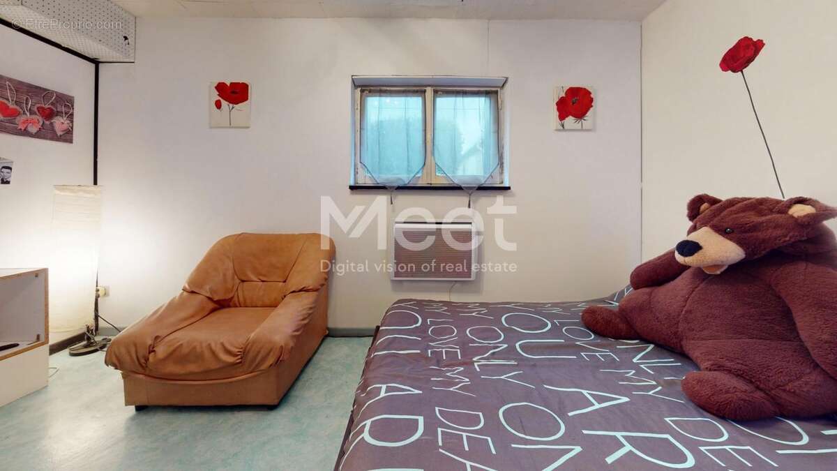 Maison à BRIENON-SUR-ARMANCON