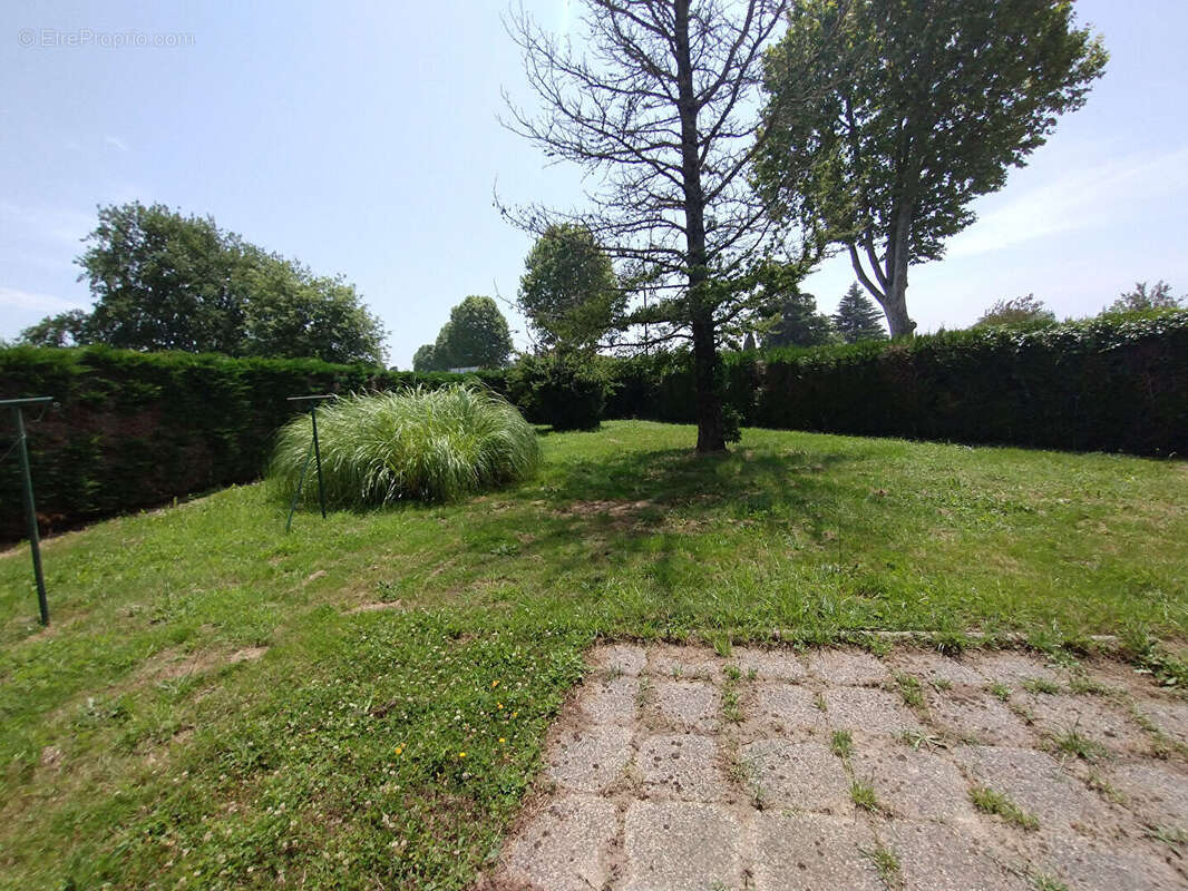 Maison Donzac type 5 avec jardin et double garage - photo 12