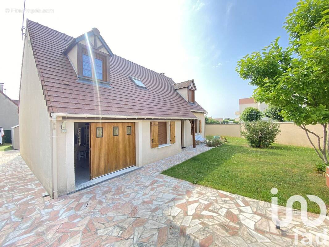 Photo 1 - Maison à COUBERT