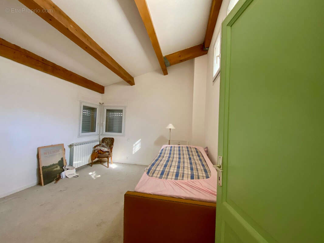 Maison à SAINT-CLEMENT-DE-RIVIERE