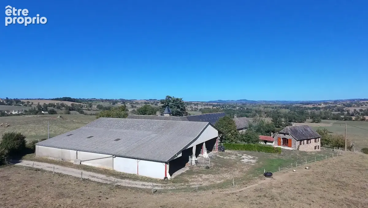 Grande propriété sur 1.7 ha de terrain - photo 2
