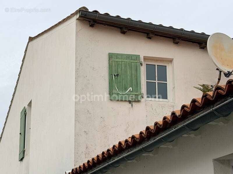 Appartement à LA FLOTTE