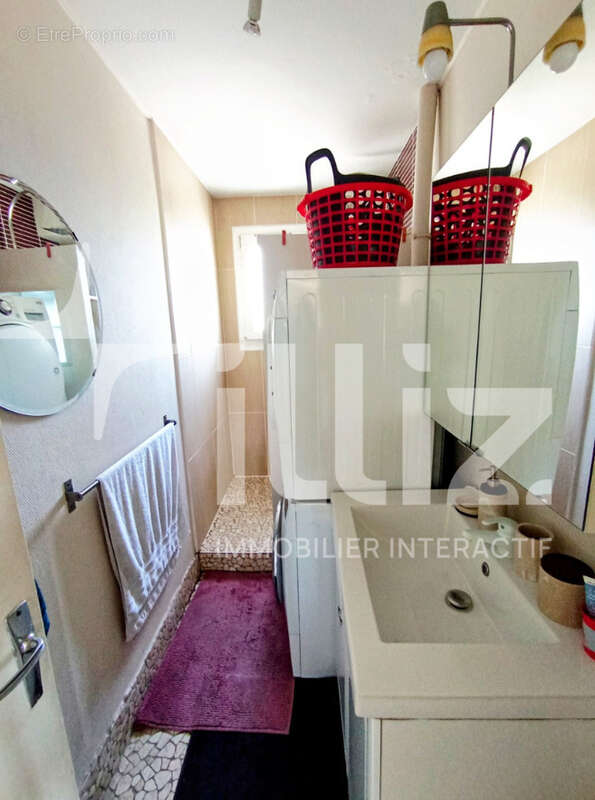 INVESTISSEMENT MEUBLÉ  T3 loué de 68m2 - proche centre NIORT - photo 5