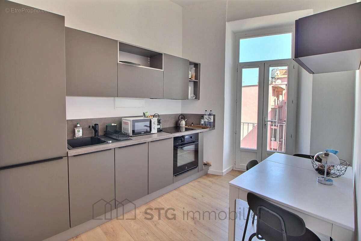 Vente appartement F3 dernier étage centre-ville Ajaccio - photo 3