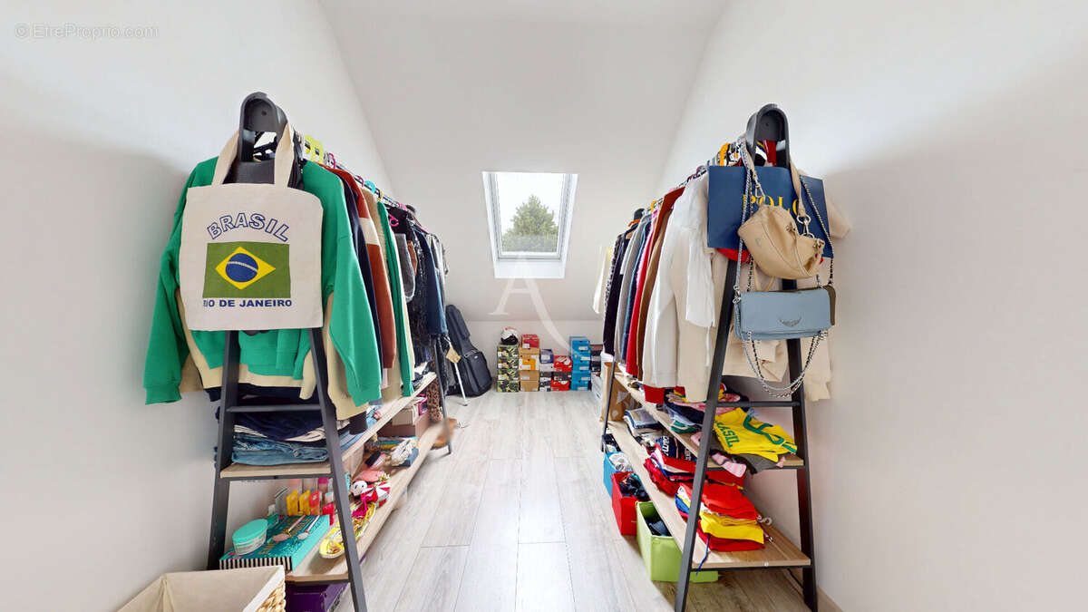 Maison à ROISSY-EN-BRIE