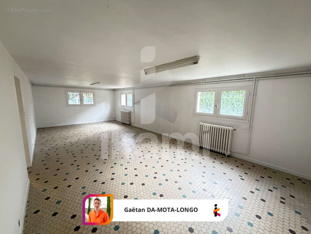 Maison à SALLES
