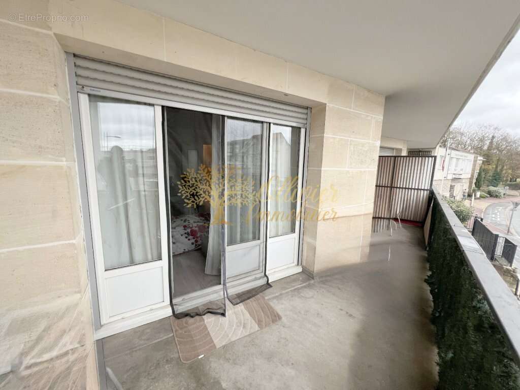 Appartement à PONTAULT-COMBAULT