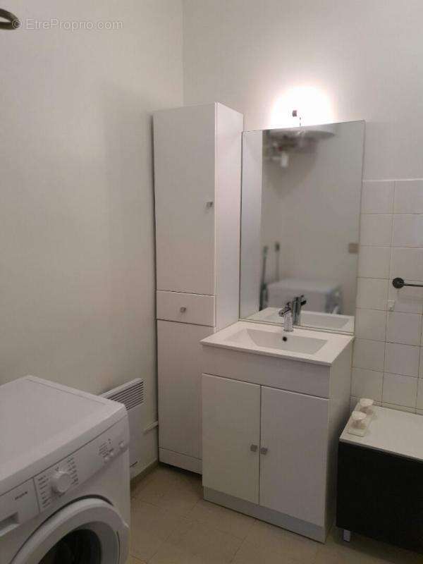 Appartement à MARSEILLE-4E