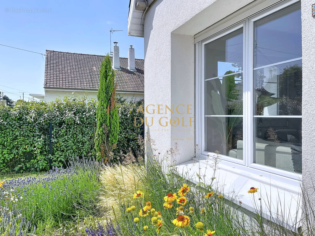 Maison familiale 130 m2   Habitable de plain-pied et proche des commerces - photo 2