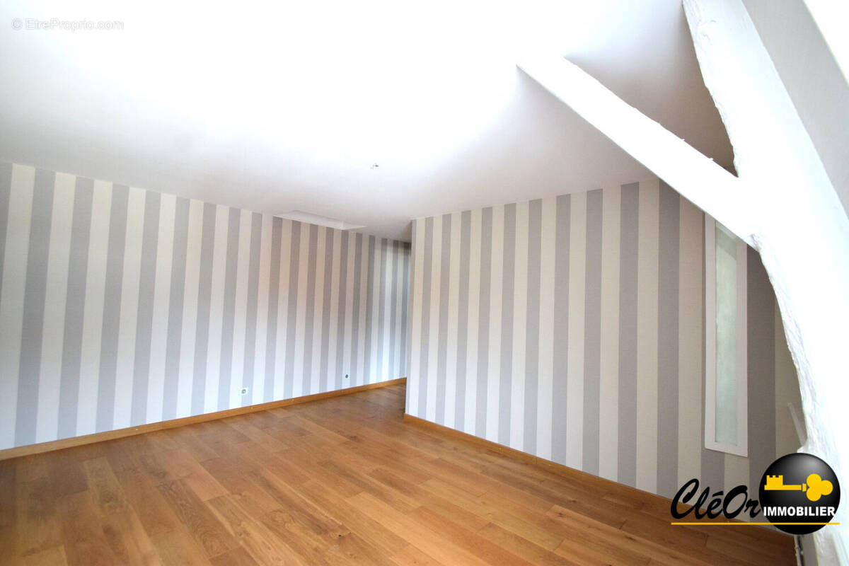 Appartement 216 m² à Chalon-Sur-Saone  - photo 5