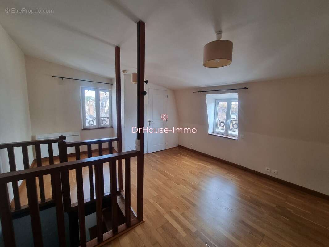 Maison 80 m² à Chatillon-Coligny  - photo 18