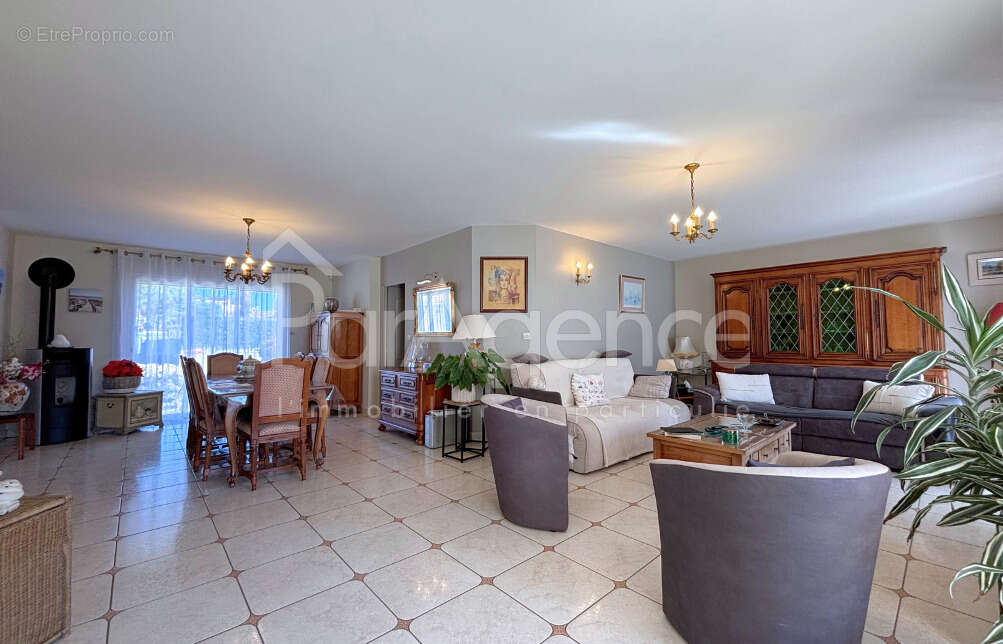 Maison à SAINT-PALAIS-SUR-MER