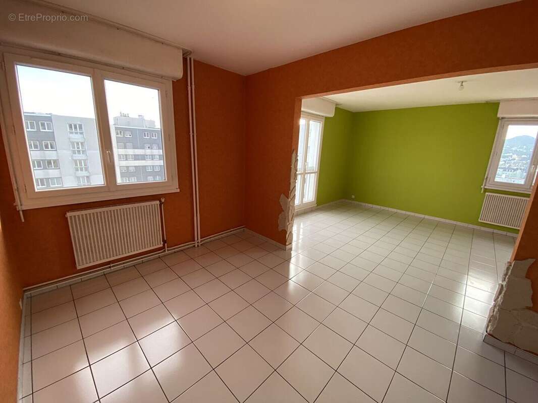 F3 bis de 80m² en étage élevé avec ascenseur ! - photo 9