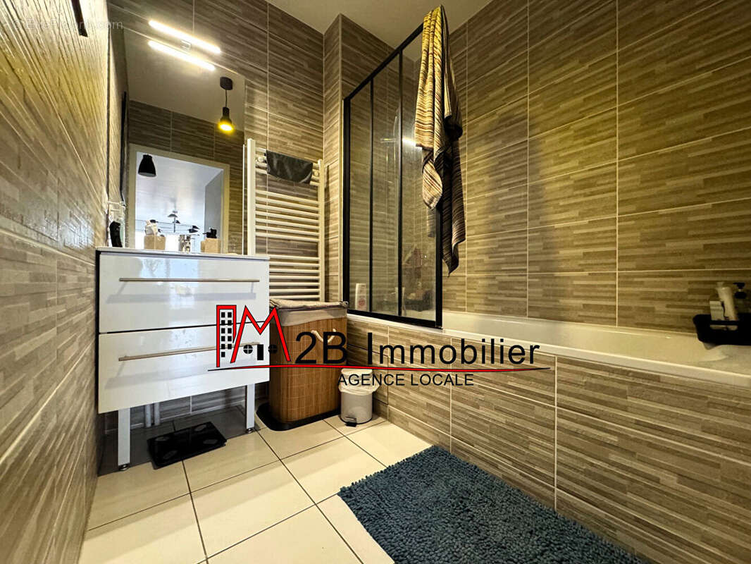 F3 dernier etage avec grande terrasse - photo 10