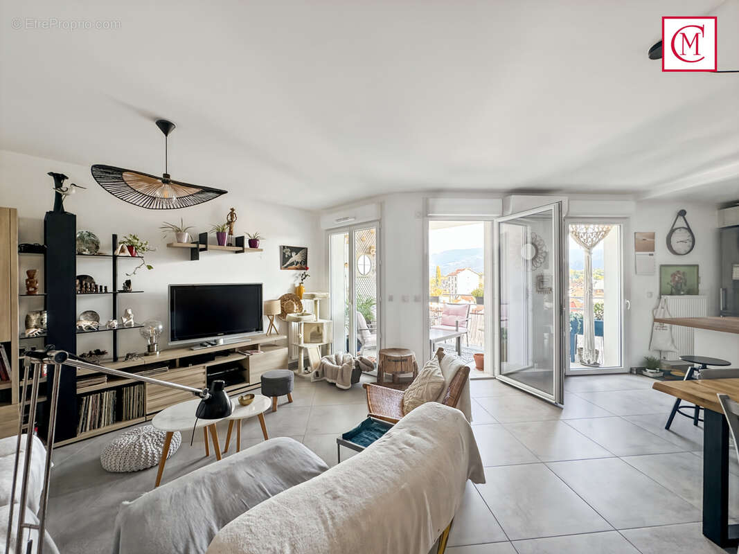 Appartement à LA TRONCHE