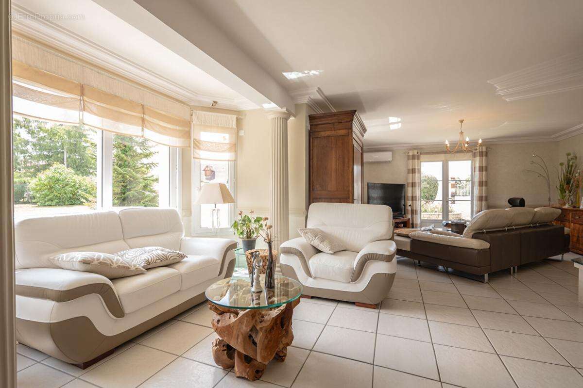 Lieux uniques ® x propriétés privées ® propose très belle maison d'architecte de 240 m² terrain 4.447 m² - photo 12