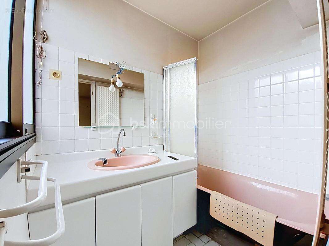 Maison sur la commune de Chatou - photo 16
