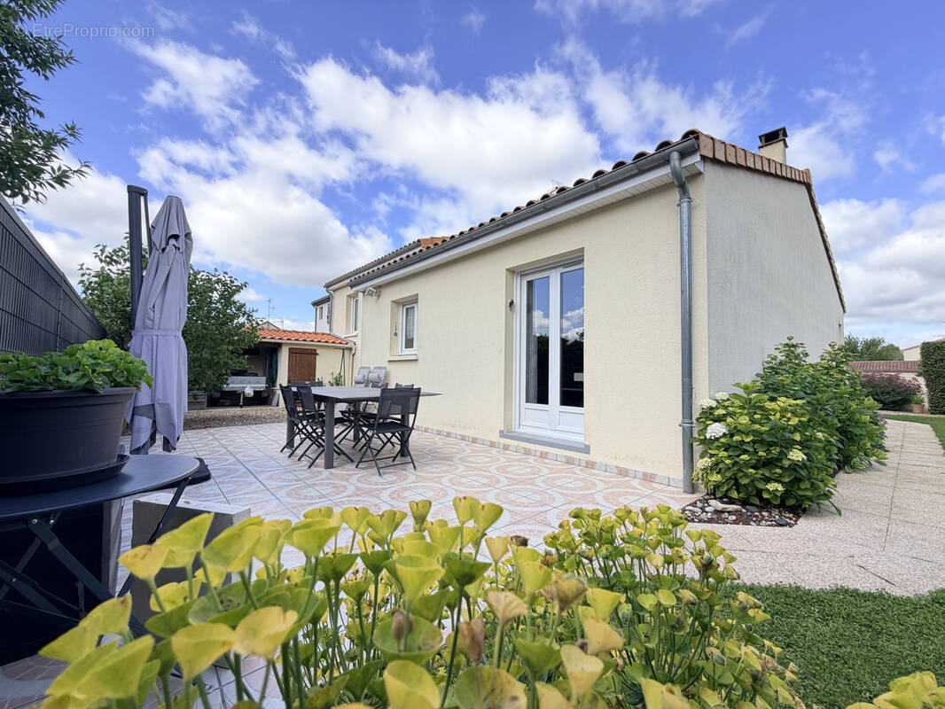 Maison à BUXEROLLES